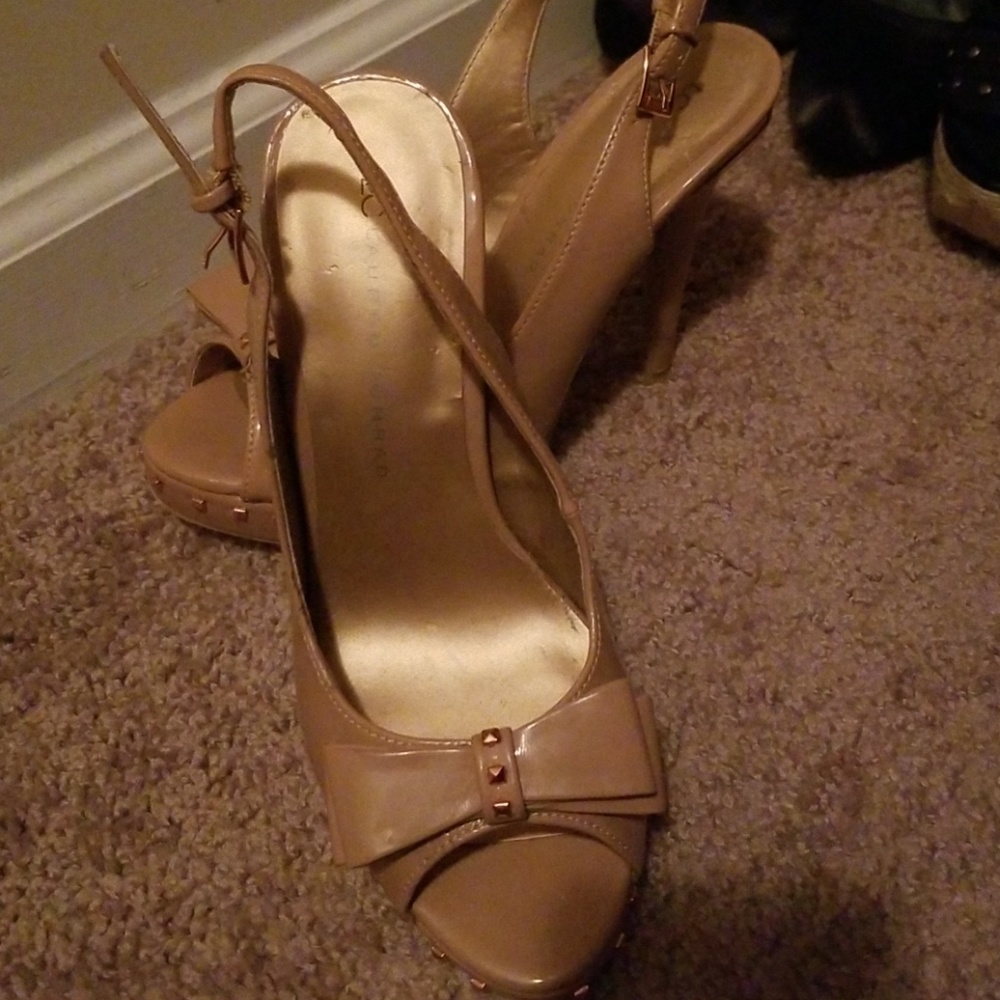 Tan heel - Picture 4 of 4